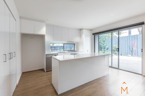 9/10 Warrigal Rd, Parkdale, VIC 3195