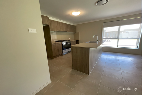 Property photo of 8 Tramore Esplanade Chisholm NSW 2322