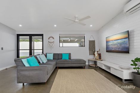 Property photo of 19 Finvoy Street Ferny Grove QLD 4055