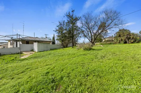 Property photo of 48 Neagles Rock Road Clare SA 5453