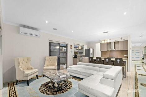 Property photo of 35 Mickleham Drive Cranbourne North VIC 3977