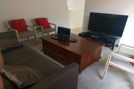 Property photo of 2/52 Bowen Street Cranbourne VIC 3977