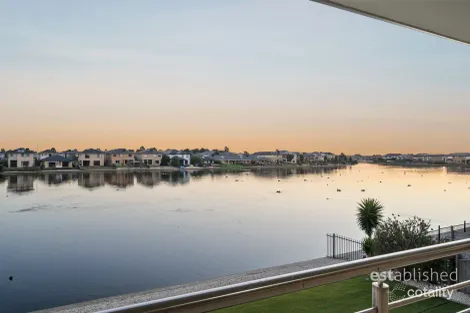 Property photo of 19 Seaview Point Point Cook VIC 3030