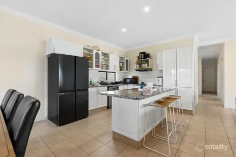 Property photo of 23 Adab Close Boronia Heights QLD 4124