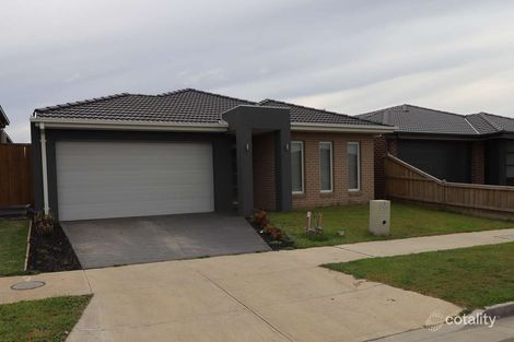 Property photo of 8 Gemma Street Cranbourne East VIC 3977