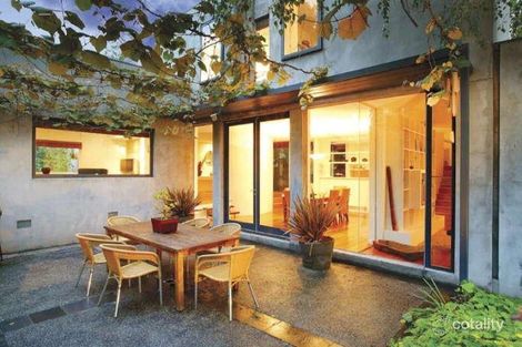 Property photo of 2 Palm Avenue Caulfield North VIC 3161