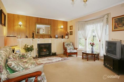 Property photo of 70-72 Frogmore Crescent Park Orchards VIC 3114