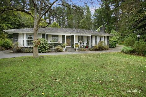 Property photo of 70-72 Frogmore Crescent Park Orchards VIC 3114