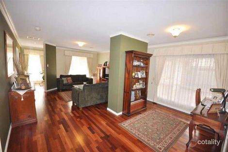 Property photo of 3 Ormond Rise Roxburgh Park VIC 3064