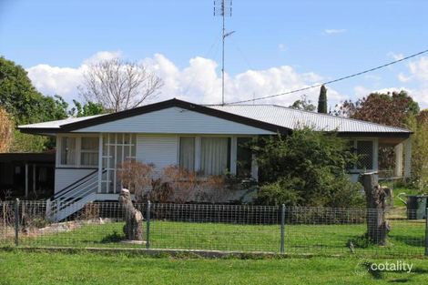 15 Palmer St E, Murgon, QLD 4605