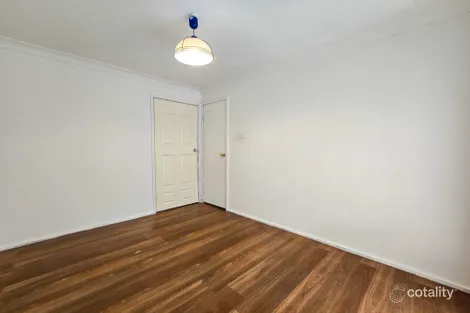 Property photo of 19 Estella Place Ambarvale NSW 2560