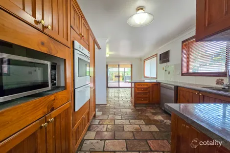 Property photo of 19 Estella Place Ambarvale NSW 2560