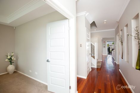 Property photo of 19 Dewpoint Drive Spring Farm NSW 2570