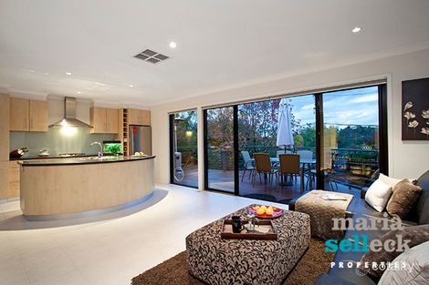 Property photo of 6 Leane Street Hughes ACT 2605