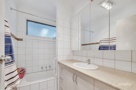 Property photo of 9 Devon Place Melton West VIC 3337