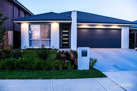 36 Silverwood St, Gledswood Hills, NSW 2557