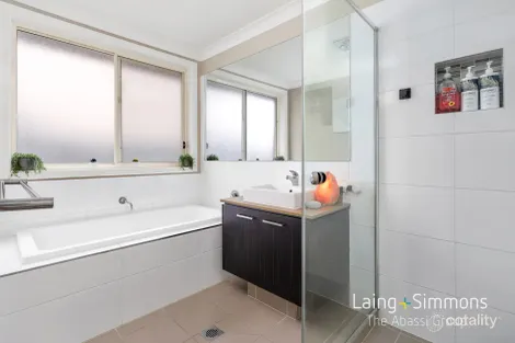 Property photo of 9 Finsbury Circuit Ropes Crossing NSW 2760