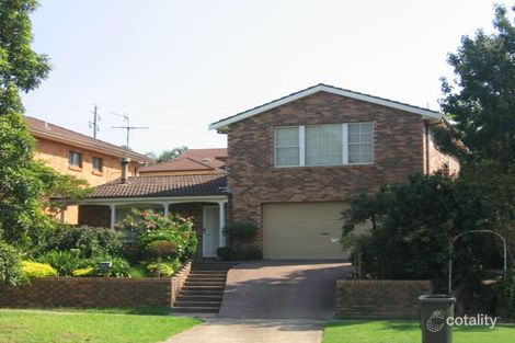 15 Kingfisher Ave, Bossley Park, NSW 2176