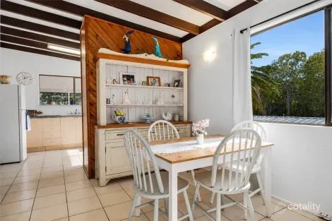 Property photo of 65 High Central Road Macleay Island QLD 4184