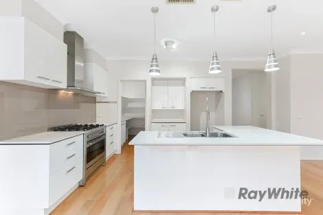 Property photo of 25 Clarendon Drive Keysborough VIC 3173