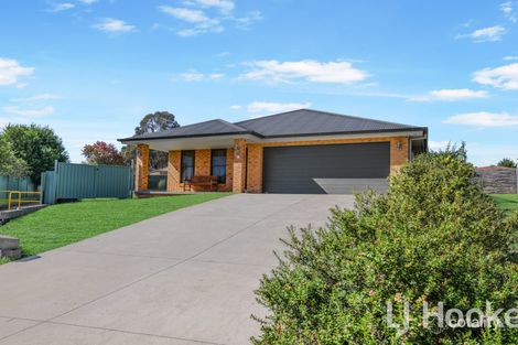 Property photo of 16 Chesterman Close Windradyne NSW 2795