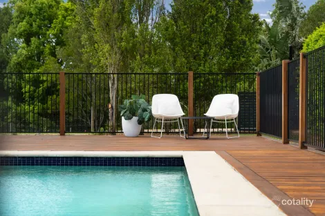 Property photo of 6 Horseshoe Court Samsonvale QLD 4520