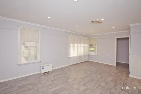 Property photo of 26 Wyangan Avenue Griffith NSW 2680