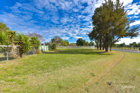 38 Bourne St, West Tamworth, NSW 2340