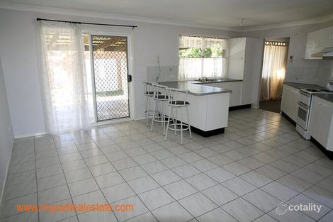 Property photo of 8 Haldham Crescent Regents Park QLD 4118