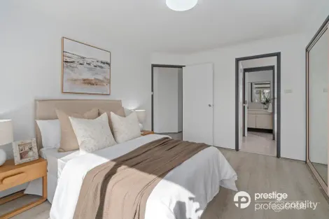 Property photo of 7 Continua Court Wattle Grove NSW 2173