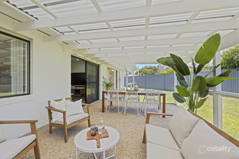 71 Kalimna Dr, Broadbeach Waters, QLD 4218