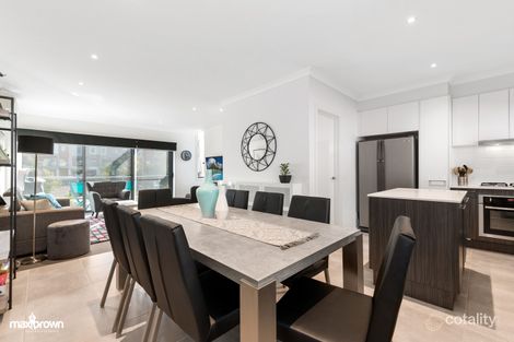 Property photo of 12 Lithgow Way Mooroolbark VIC 3138
