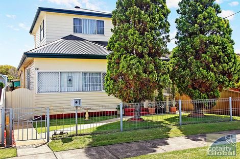 125 Roxburgh St, Stockton, NSW 2295