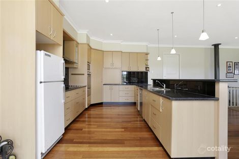 Property photo of 28 McKenzies Road Bushfield VIC 3281