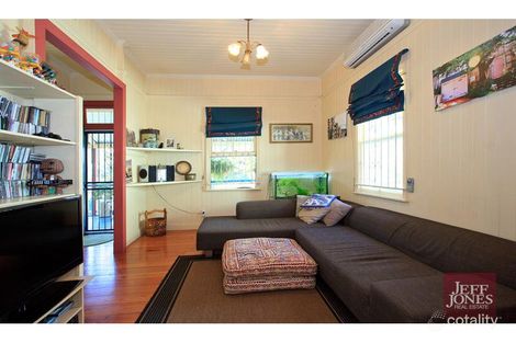 Property photo of 19 Peach Street Greenslopes QLD 4120
