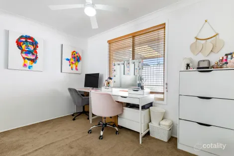 Property photo of 17 Woodi Close Glenmore Park NSW 2745