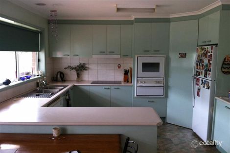 Property photo of 12 Hazelle Court Yarrawonga VIC 3730