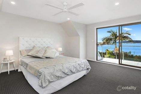 Property photo of 5 Sandstone Crescent Tascott NSW 2250