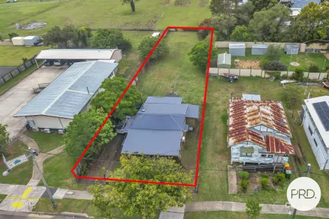 Property photo of 17 School Street Rosewood QLD 4340