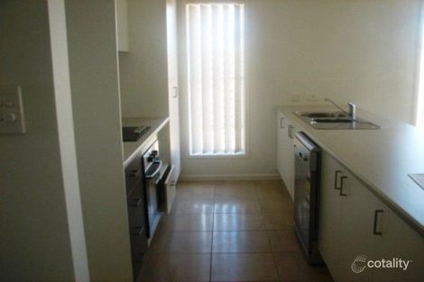 Property photo of 1 Lakeside Drive Emerald QLD 4720