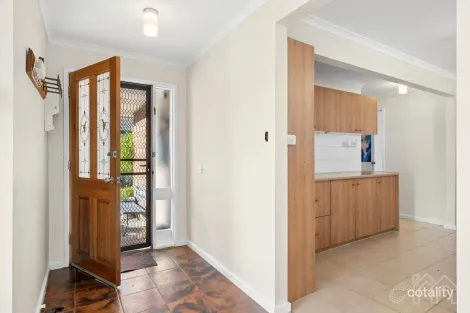 Property photo of 24 Forest Street Woodend VIC 3442