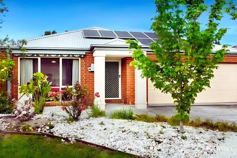 Property photo of 9 Wilona Way Berwick VIC 3806