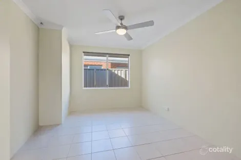 Property photo of 5 Coppin Place Australind WA 6233