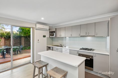 Property photo of 1/8 Akora Road Wyoming NSW 2250