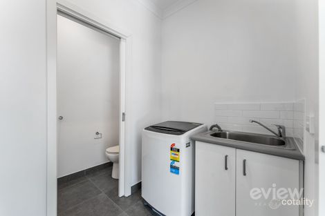 Property photo of 7/11 Alliance Street Werribee VIC 3030