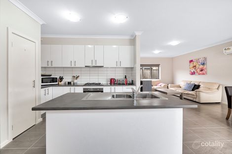 Property photo of 16 Davenport Crescent Cranbourne West VIC 3977