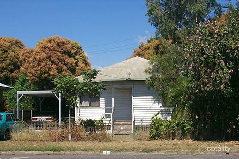 4 Cowap St, Park Avenue, QLD 4701