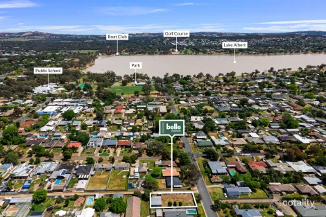 12 Lake St, Lake Albert, NSW 2650