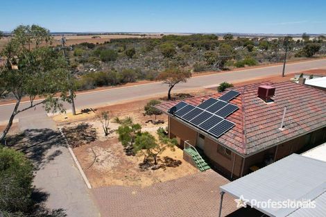115 Mclennan St, Quairading, WA 6383