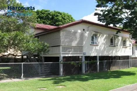 16 Birdwood St, Coorparoo, QLD 4151
